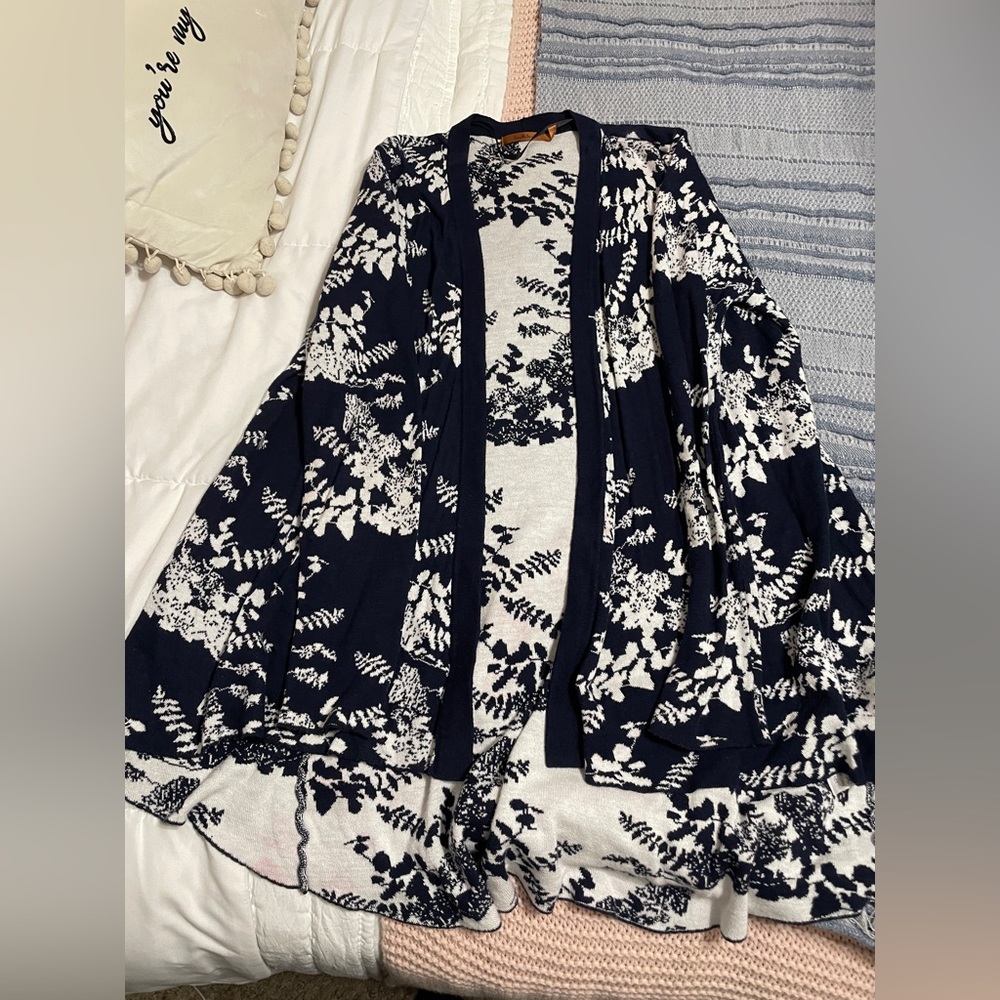 Women’s cardigan